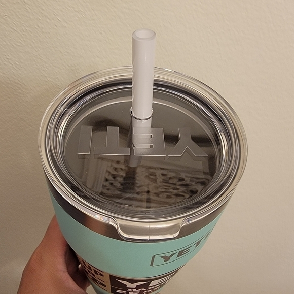 NWT Yeti 26 oz Rambler with Straw in Seafoam - Picture 2 of 6